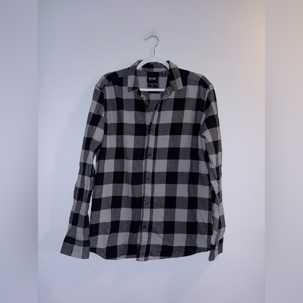 Only & Sons - Gray Plaid Button Up Top (Men’s)